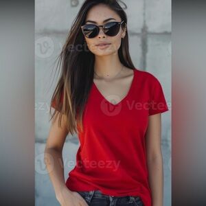 🔥 Lands’ End Red V-Neck Relaxed Fit Tee – Women’s Medium 🔥